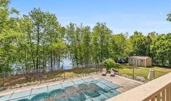 11 Noto Dr, North Providence, RI 02904