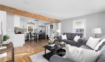 17 Loring St, Cranston, RI 02920