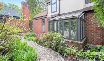 101 E Krumkill Rd, Albany, NY 12208