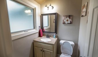 9463 SW Lois Rd, Andover, KS 67002