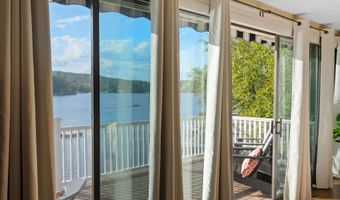 35 Greenwood Rd, Amherst, NH 03031