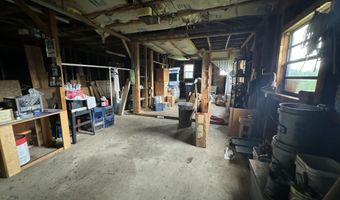 1752 Albert Owens Rd, Bethel Springs, TN 38315