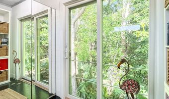 174 Dr Frederick S Humphries St, Apalachicola, FL 32320