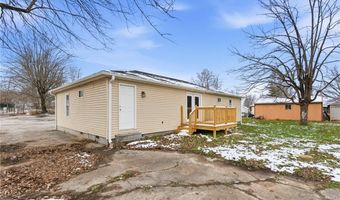 307 S Lawnview Dr, Austin, IN 47102