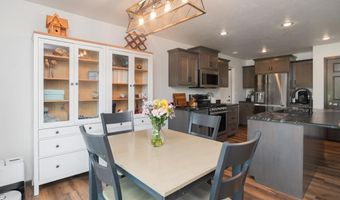 6478 MAIN St, Abrams, WI 54101