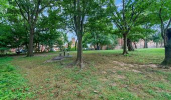 2505 ARLINGTON Blvd 102, Arlington, VA 22201