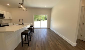 16 Trinton Ave, Bedford, IN 47421
