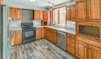 10 Bluebird Dr, Agency, MO 64401