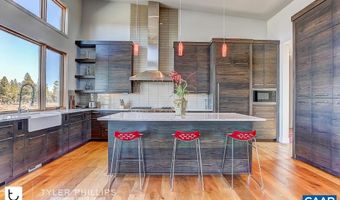 3 DICK WOODS Rd, Afton, VA 22903
