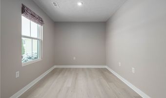 373 Pebble Creek Ct, Amherst, OH 44001