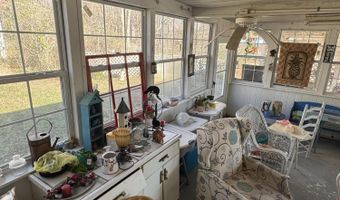 15 Montgomery St, Belmont, MS 38827