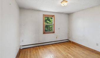 400 Thames St, Bristol, RI 02809