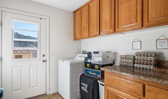 13850 Nightshade Rd, Apple Valley, CA 92307