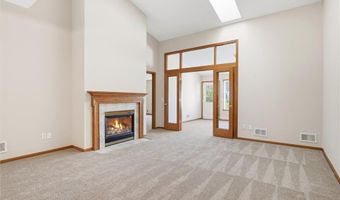 6240 157th St W, Apple Valley, MN 55124