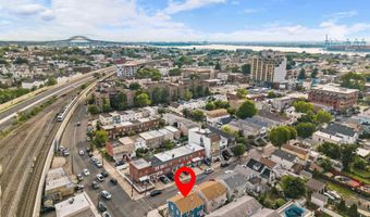 51 E 14TH St, Bayonne, NJ 07002