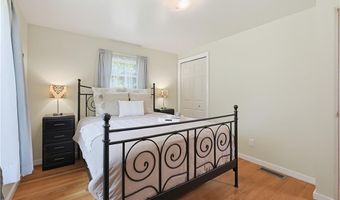 15 Austin Dr, Cumberland, RI 02864