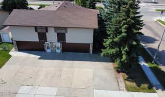 2903 Vancouver Ln, Bismarck, ND 58503