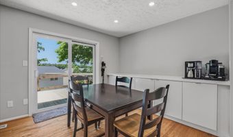 944 AQUA Ct, Annapolis, MD 21409