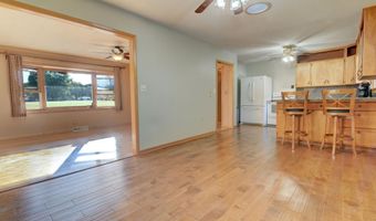 201 4th St, Armstrong, IA 50514