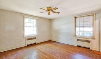 808 W South St, Ahoskie, NC 27910