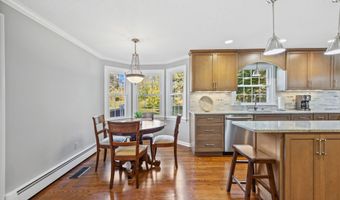 4 Brookfield Ct, Cheshire, CT 06410