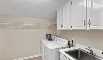 1033 Lakeview St, Abbeville, AL 36310