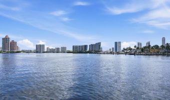 7000 W Island Blvd 907, Aventura, FL 33160