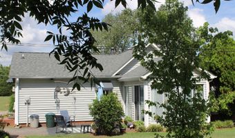 1170 Hanging Rock Rd, Boiling Springs, SC 29316