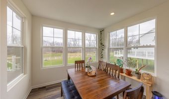 766 River Run Rd, Aurora, OH 44202