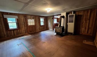 351 Owl St, Campton, NH 03223