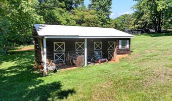 1064 Knollwood Acres Rd, Boiling Springs, SC 29316