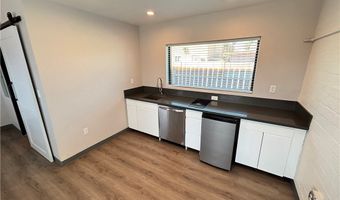218 S 11th St 4, Las Vegas, NV 89101