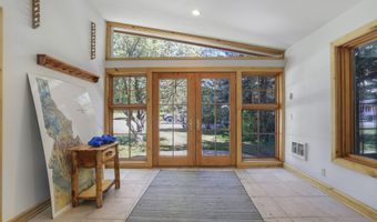 15 Lower Broadford Rd, Bellevue, ID 83313