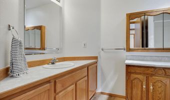 12997 SE LA CRESTA Dr, Milwaukie, OR 97222