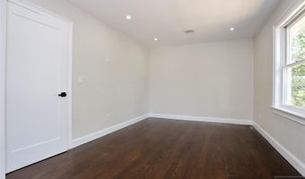 14 Byrne Pl, Bergenfield, NJ 07621