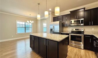 707 NE Heights Ln, Bentonville, AR 72712