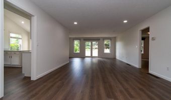 7 St Andrews Dr, Bedford, NH 03110