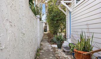 517 BEACH Ave, Atlantic Beach, FL 32233