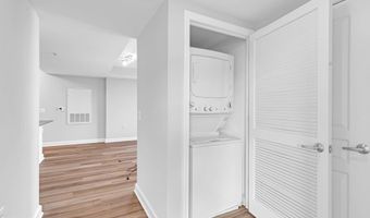 2451 MIDTOWN Ave 714, Alexandria, VA 22303