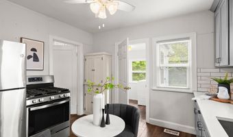 705 JACKSON St, Oregon City, OR 97045