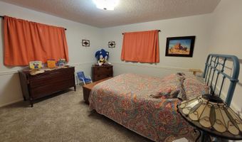 1824 Eisenhower Cir, Aberdeen, SD 57401