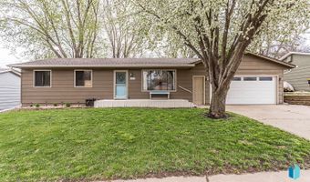 1700 S Judy Ave, Sioux Falls, SD 57103