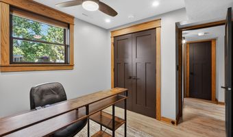 805 SE 2nd St, Ankeny, IA 50021