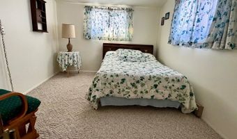 28 W Shore Rd, Babb, MT 59411