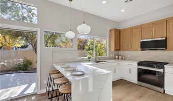 9205 Pitching Wedge Dr, Las Vegas, NV 89134