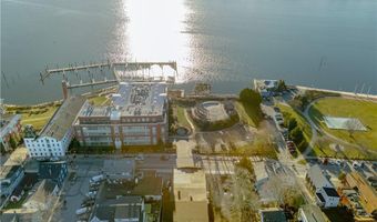 382 Thames St, Bristol, RI 02809