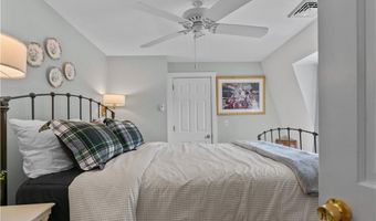 99 Coggeshall Ave 2, Newport, RI 02840