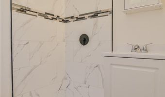 8511 Maie, Los Angeles, CA 90001