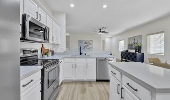 41326 N HUDSON Trl, Anthem, AZ 85086