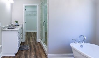 150 Rivervale Dr, Bainbridge, GA 39817